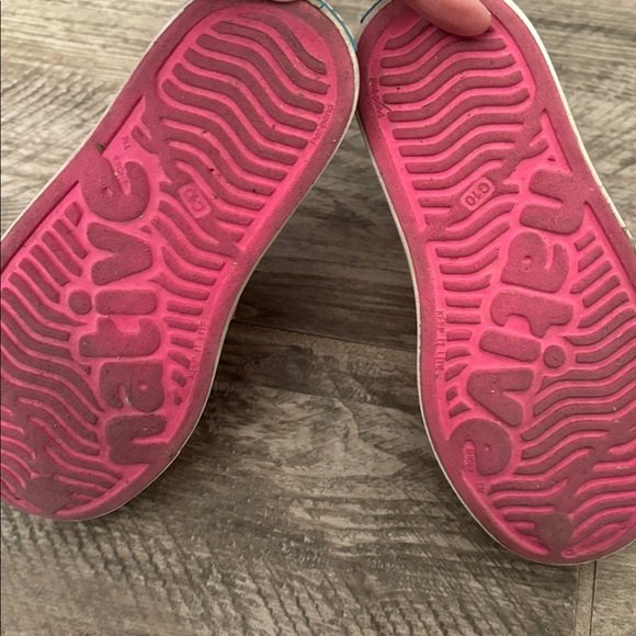 Native Shoes - Picture 3 of 3